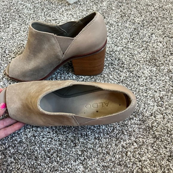 Nude block heel, open toed booties - Picture 3 of 3